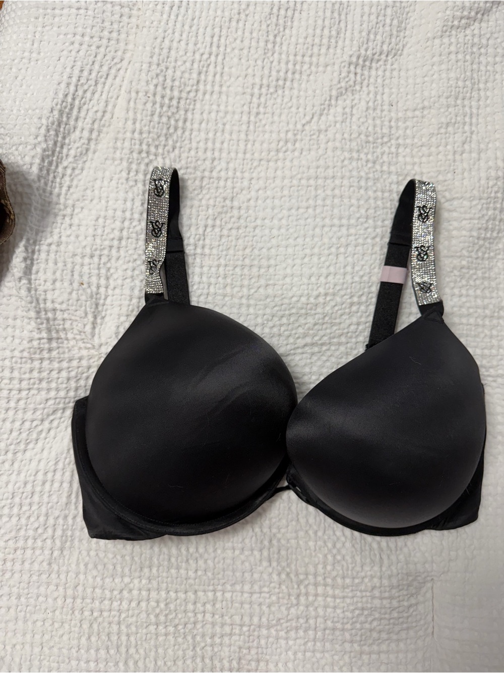 Victoria's Secret bling strap 36 DDD very sexy push up black bra